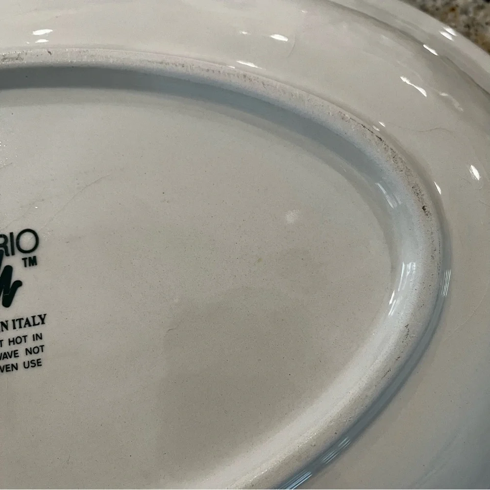Furio Christmas Tree Sponge Paint Oval Serving Platter Made In Italy. 16” x 11.5
